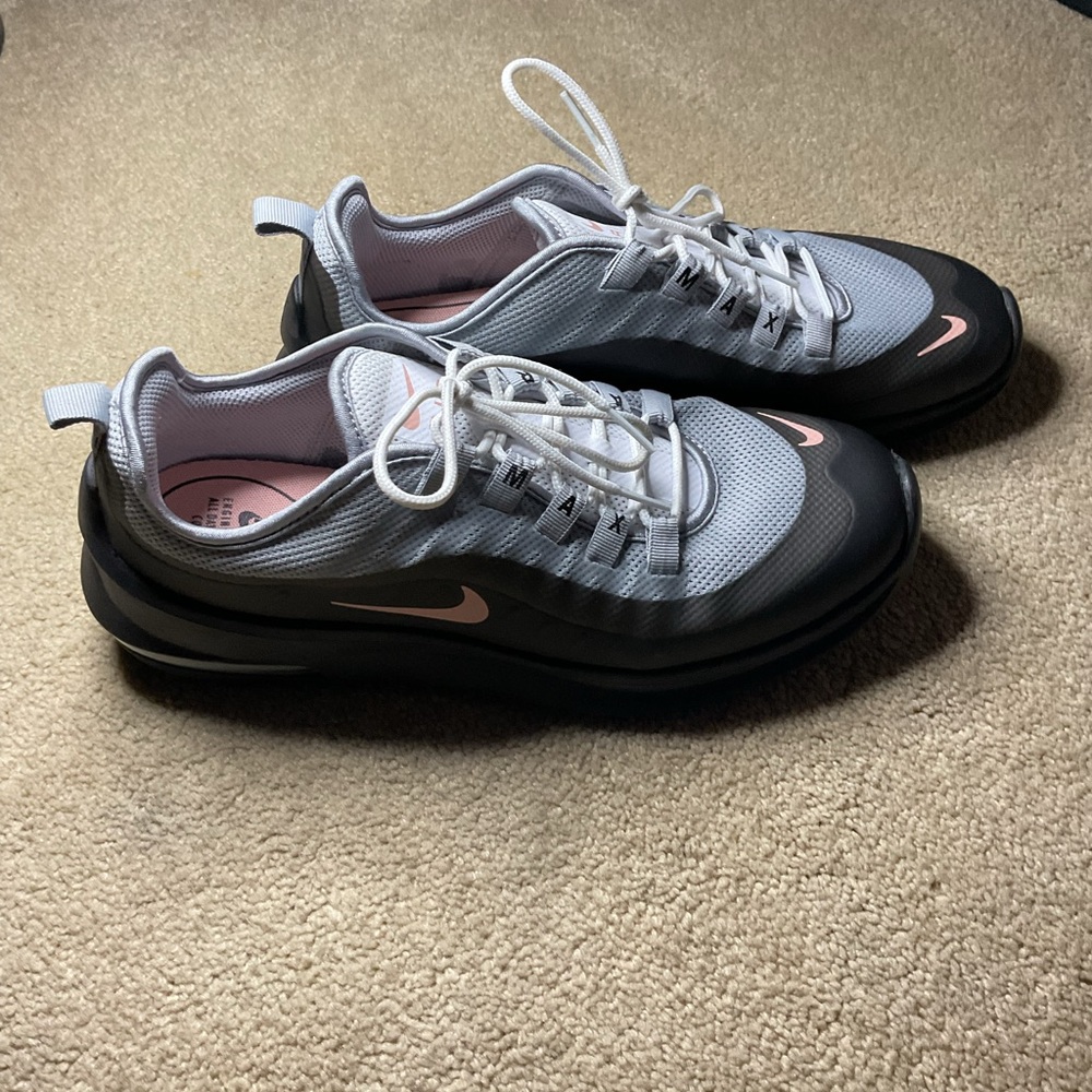 Womens Nike Air Max Axis